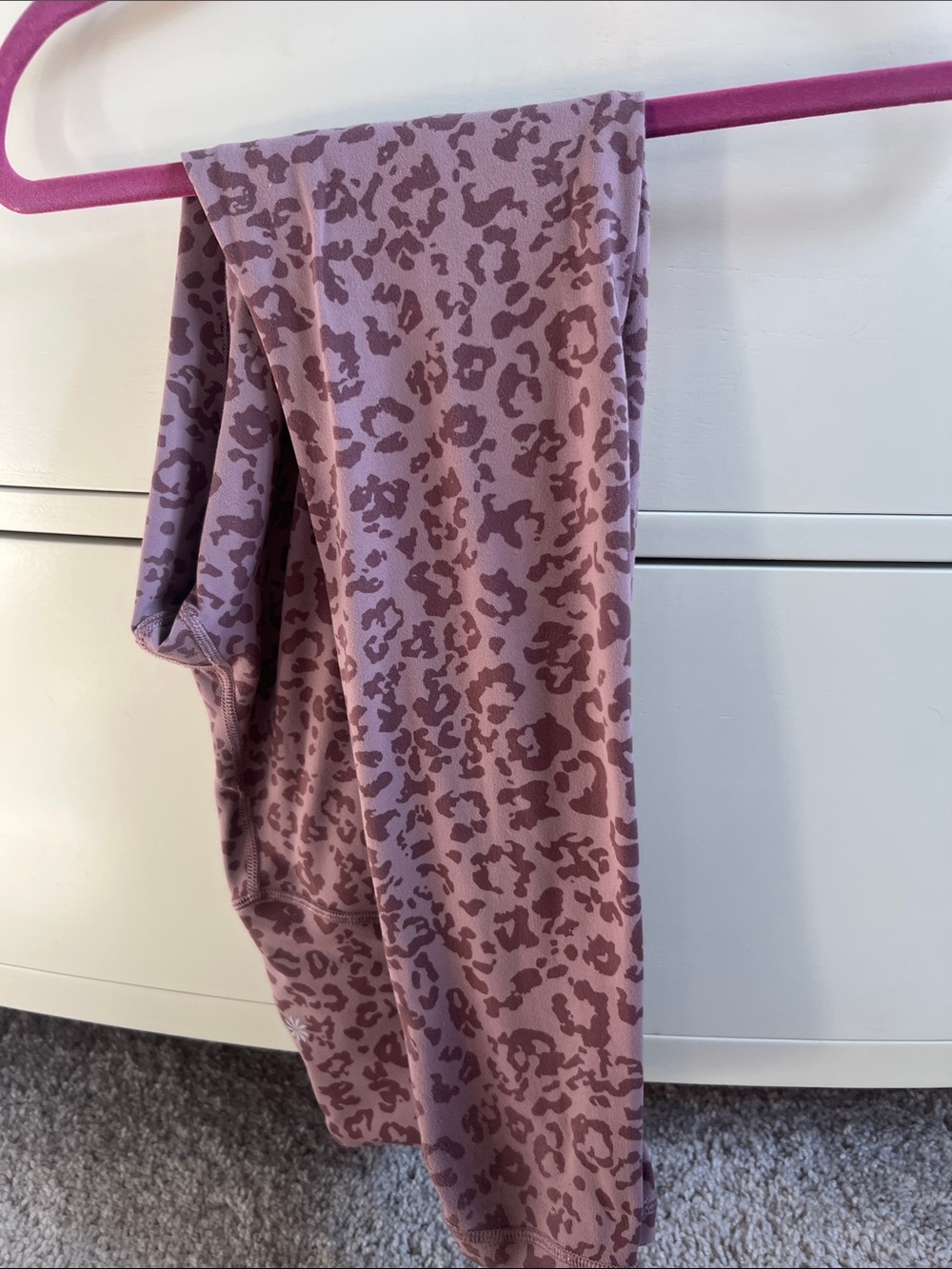 Athleta mauve leopard full length leggings small